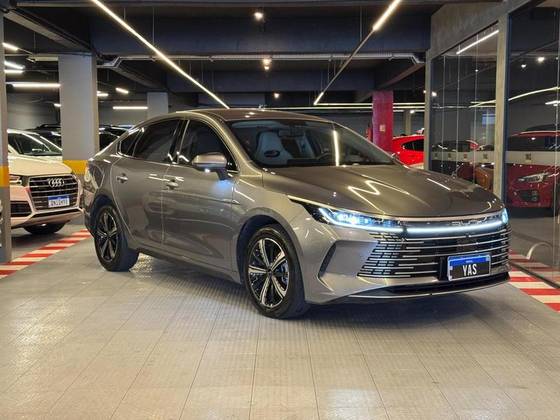 BYD KING 1.5 DM-I PHEV GS AUTOMÁTICO BYD KING 1.5 DM-I PHEV GS AUTOMÁTICO